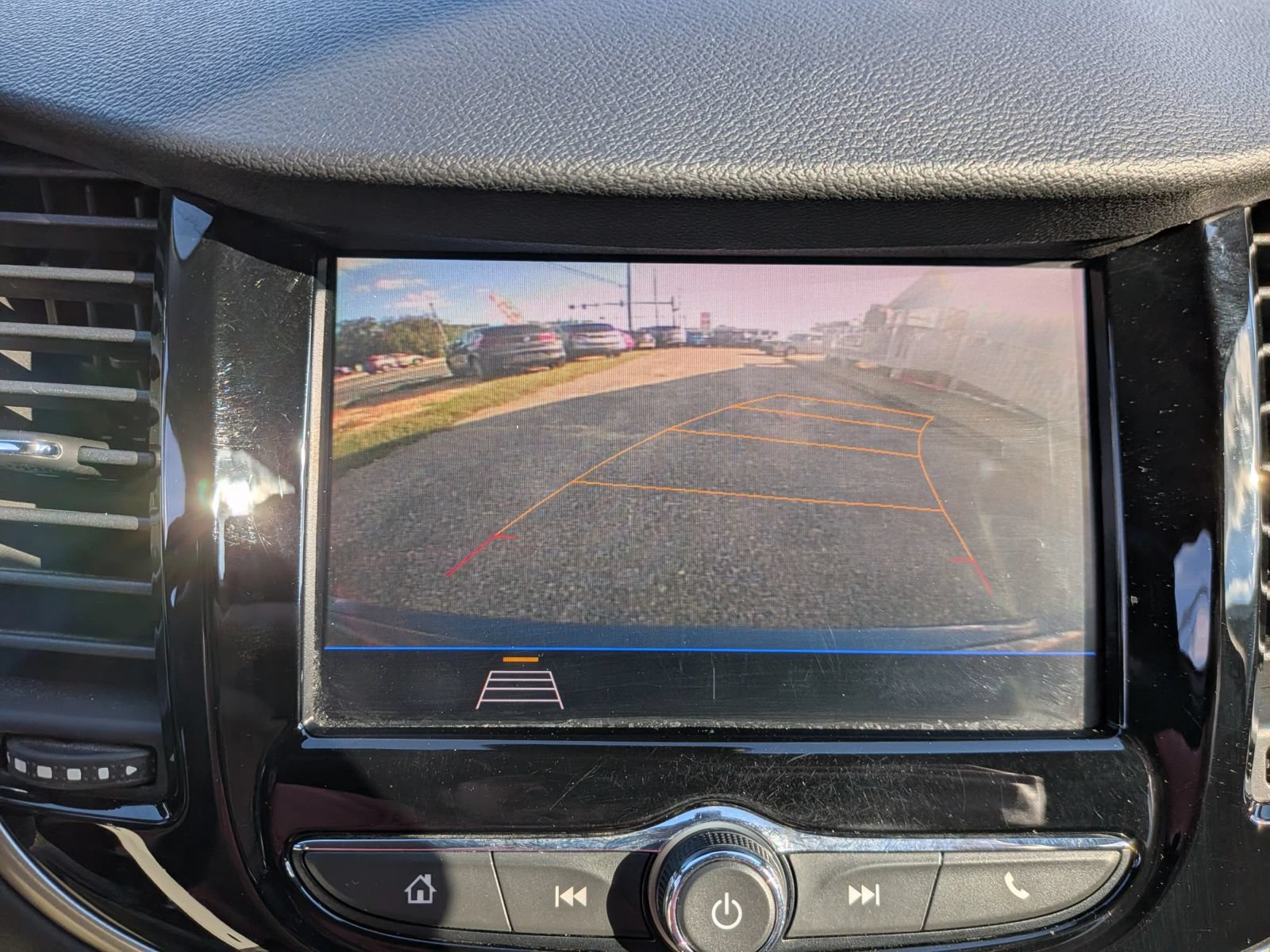 Used 2020 Chevrolet Trax LT FWD image 49