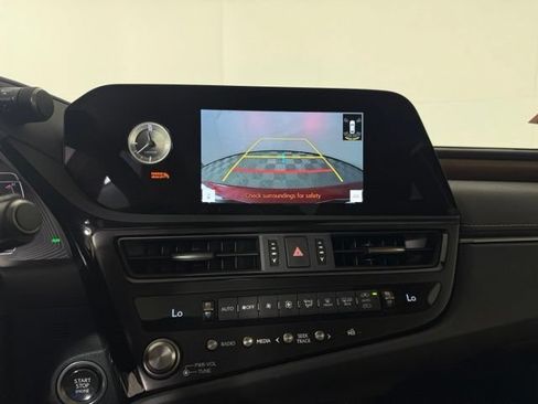 Certified 2025 Lexus ES 350 w/ Premium Package FWD image 23
