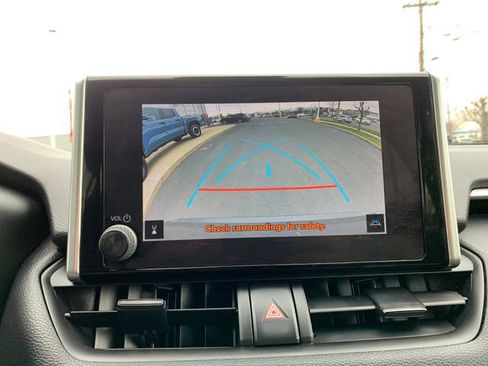 Used 2023 Toyota RAV4 XLE image 22