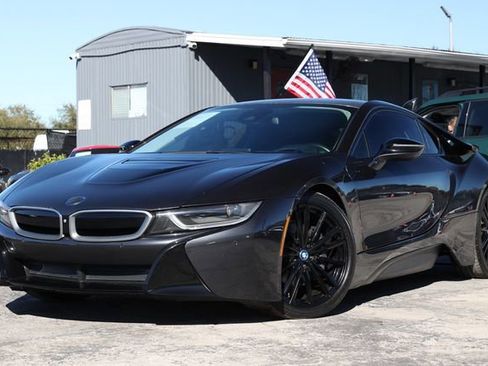 Used 2019 BMW i8 Pure Impulse World image 1