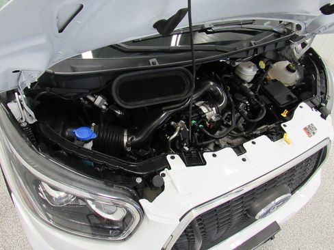 Used 2023 Ford Transit 350 XLT RWD image 23