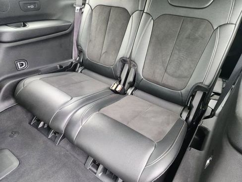 Used 2024 Jeep Grand Cherokee L Laredo image 22