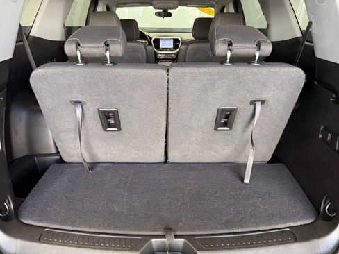 Used 2020 GMC Acadia SLE w/ Driver Convenience Package image 50