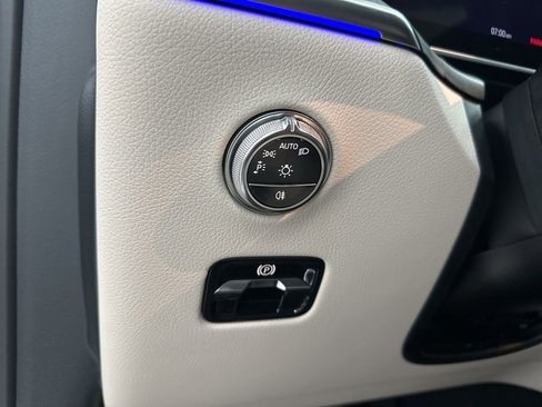 New 2026 Mercedes-Benz GLC 300 image 18