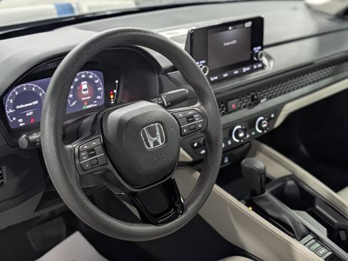 Used 2024 Honda Accord EX image 18