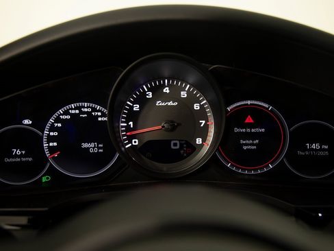 Certified 2023 Porsche Cayenne Turbo image 21