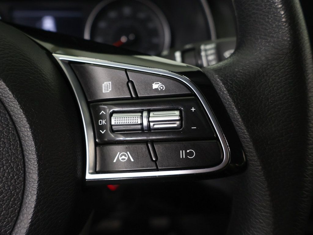 Used 2023 Kia Forte LXS w/ LXS Technology Package FWD image 39