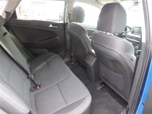 Used 2020 Hyundai Tucson SE image 19