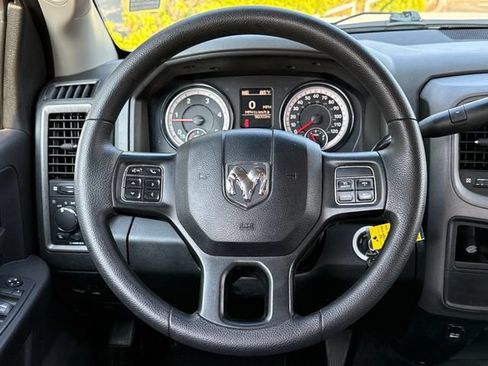 Used 2018 RAM 2500 Tradesman w/ Chrome Appearance Group AWD/4WD image 9