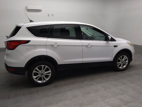 Used 2019 Ford Escape SE FWD image 10