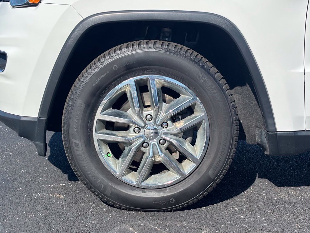 Used 2018 Jeep Grand Cherokee Limited AWD/4WD image 11