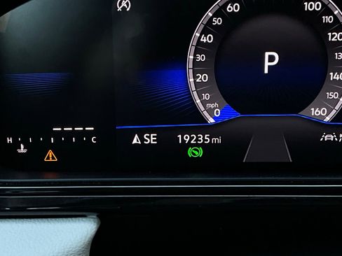 Used 2025 Volkswagen Taos S image 37