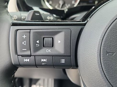 New 2025 Nissan Pathfinder SL w/ Black Appearance Package AWD/4WD image 11