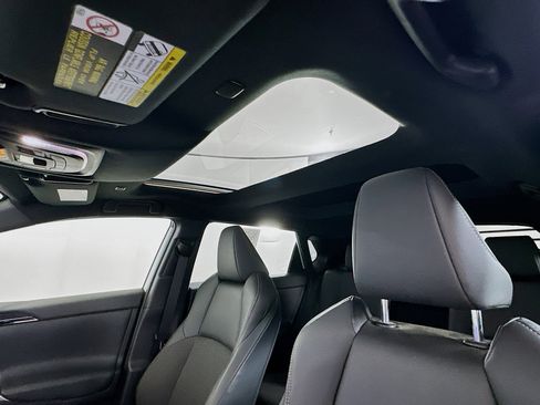 Used 2023 Toyota bZ4X XLE w/ Weather Package image 26