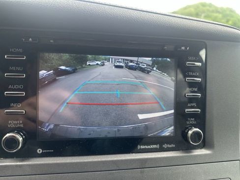 Used 2018 Toyota Sienna XLE w/ Carpet Mat Package FWD image 28