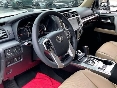 Used 2022 Toyota 4Runner Limited AWD/4WD image 17