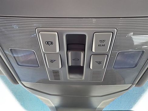 New 2026 Volkswagen Jetta SE FWD image 24