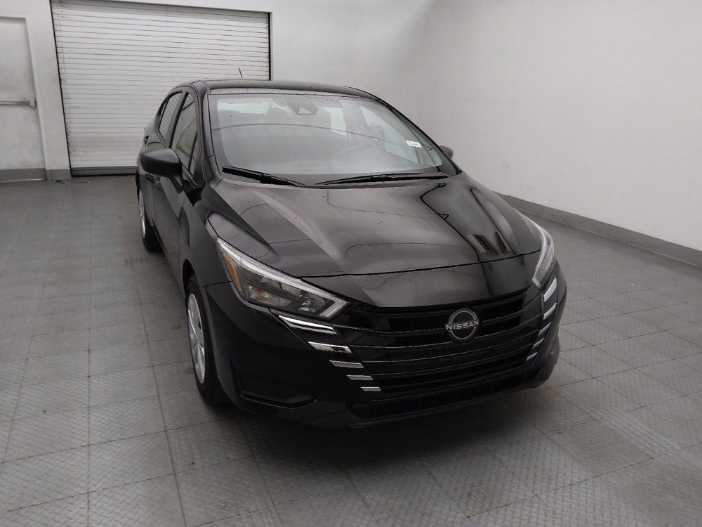 Used 2025 Nissan Versa S w/ Trunk Package FWD image 14