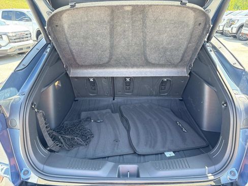 Used 2025 Buick Envista Sport Touring w/ Experience Buick Package FWD image 32