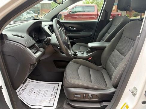 Used 2023 GMC Terrain SLE w/ Driver Convenience Package FWD image 10