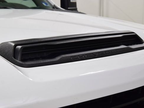 Used 2025 Chevrolet Silverado 2500 W/T w/ WT Convenience Package image 12