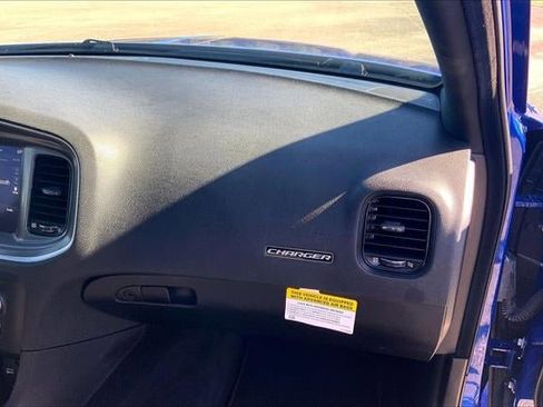 Used 2021 Dodge Charger SXT w/ Blacktop Package image 14