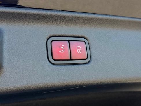 Certified 2023 Mercedes-Benz S 500 4MATIC image 13
