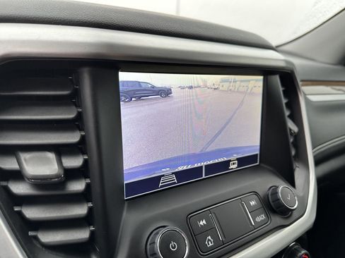 Used 2023 GMC Acadia SLE w/ Driver Convenience Package image 31