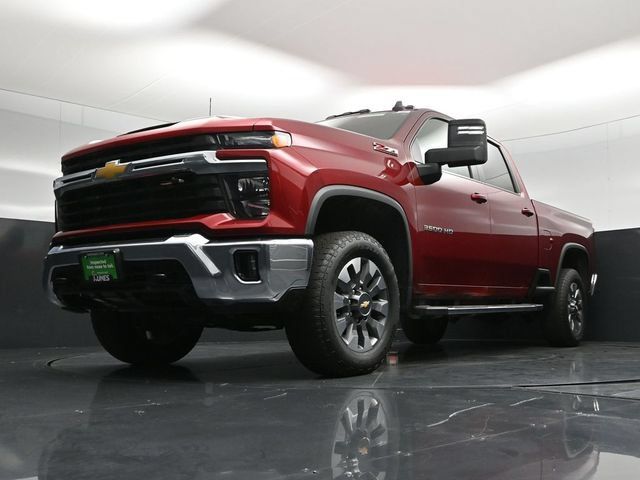 Used 2024 Chevrolet Silverado 3500 LT w/ Convenience Package AWD/4WD image 59