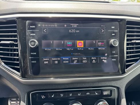 Used 2021 Volkswagen Atlas Cross Sport SEL R-Line FWD image 25