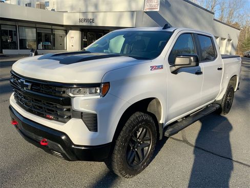 Certified 2022 Chevrolet Silverado 1500 LT Trail Boss w/ Convenience Package II image 40