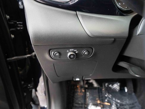 Used 2020 Buick Encore GX Preferred w/ Sport Touring Package image 11