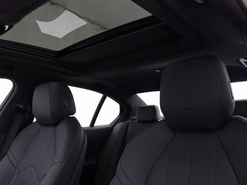 New 2026 BMW i5 eDrive40 image 14