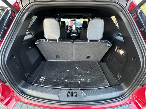 Used 2020 Ford Explorer ST w/ ST Street Pack image 6