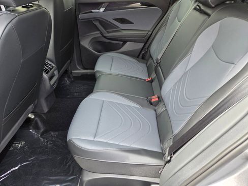 New 2026 Volkswagen Tiguan SE AWD/4WD image 8