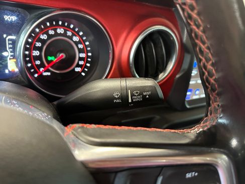 Used 2020 Jeep Gladiator Rubicon AWD/4WD image 21