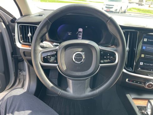 Used 2024 Volvo S60 B5 Plus AWD/4WD image 19