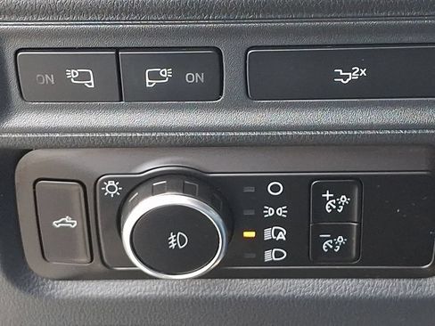 Used 2023 Ford F150 Lariat w/ Equipment Group 502A High AWD/4WD image 23