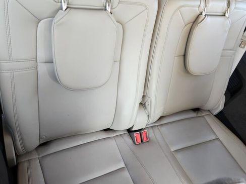 Used 2023 Lincoln Aviator Reserve w/ Equipment Group 201A image 14