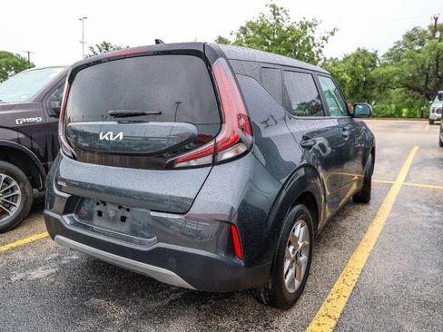 Used 2024 Kia Soul LX w/ Option Group 015 FWD image 8