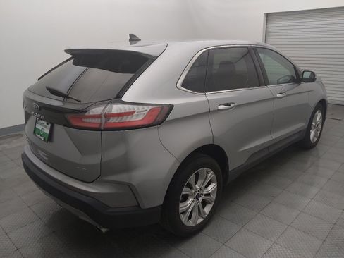 Used 2022 Ford Edge Titanium w/ Equipment Group 301A AWD/4WD image 9