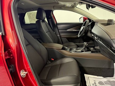 Used 2025 MAZDA CX-30 AWD 2.5 S w/ Premium Package image 27