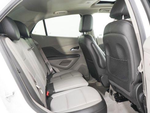 Used 2016 Buick Encore Leather w/ Experience Buick Package FWD image 12