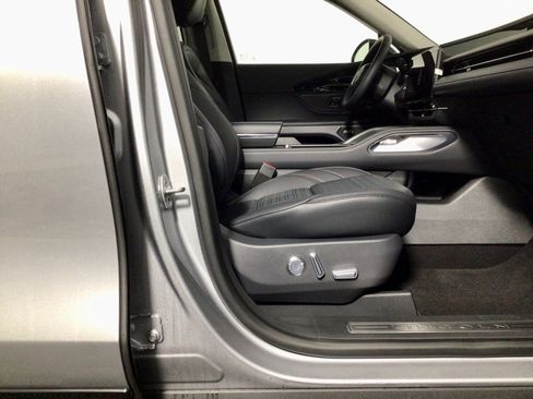 New 2026 Lincoln Nautilus Reserve w/ Jet Appearance Package image 38