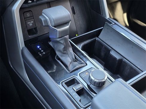 Certified 2025 Toyota Sequoia Platinum image 17