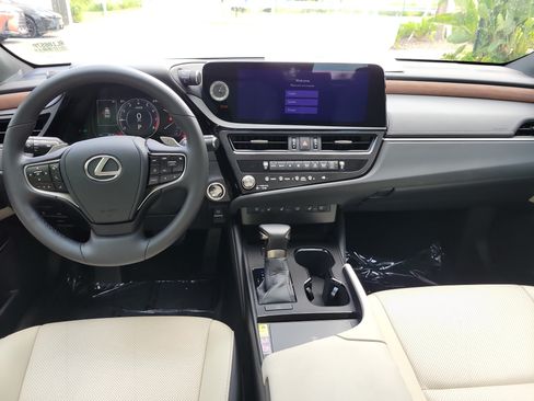 Used 2025 Lexus ES 350 w/ Premium Package FWD image 14