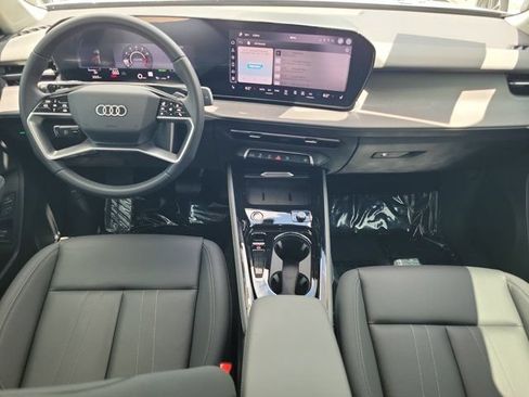 Certified 2026 Audi Q3 quattro 2.0T AWD/4WD image 2