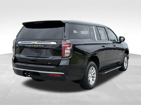 Used 2023 Chevrolet Suburban LT AWD/4WD image 27