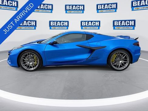 Used 2024 Chevrolet Corvette Z06 w/ Battery Protection Package RWD image 5