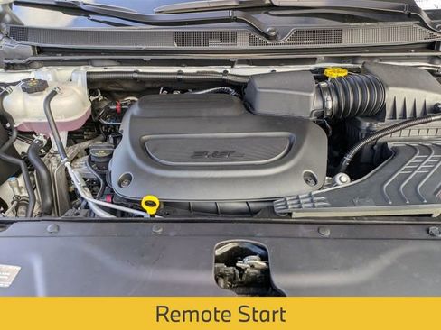 Used 2026 Chrysler Pacifica Limited w/ S Appearance Package image 12